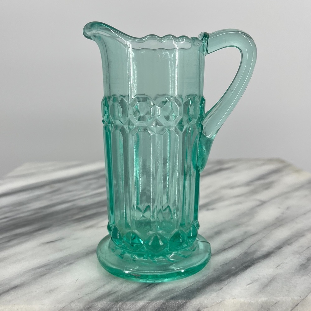 Vintage Westmoreland Ball & Bar Creamer